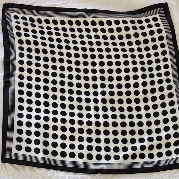 POLKA DOT SATIN HEAD SCARF - Picture 5 of 16